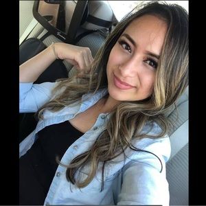 Meet your Posher, Estefany